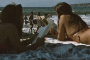 Lustige Bücher für den Urlaub 2025