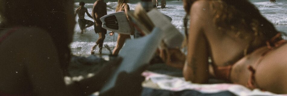 Lustige Bücher für den Urlaub 2025